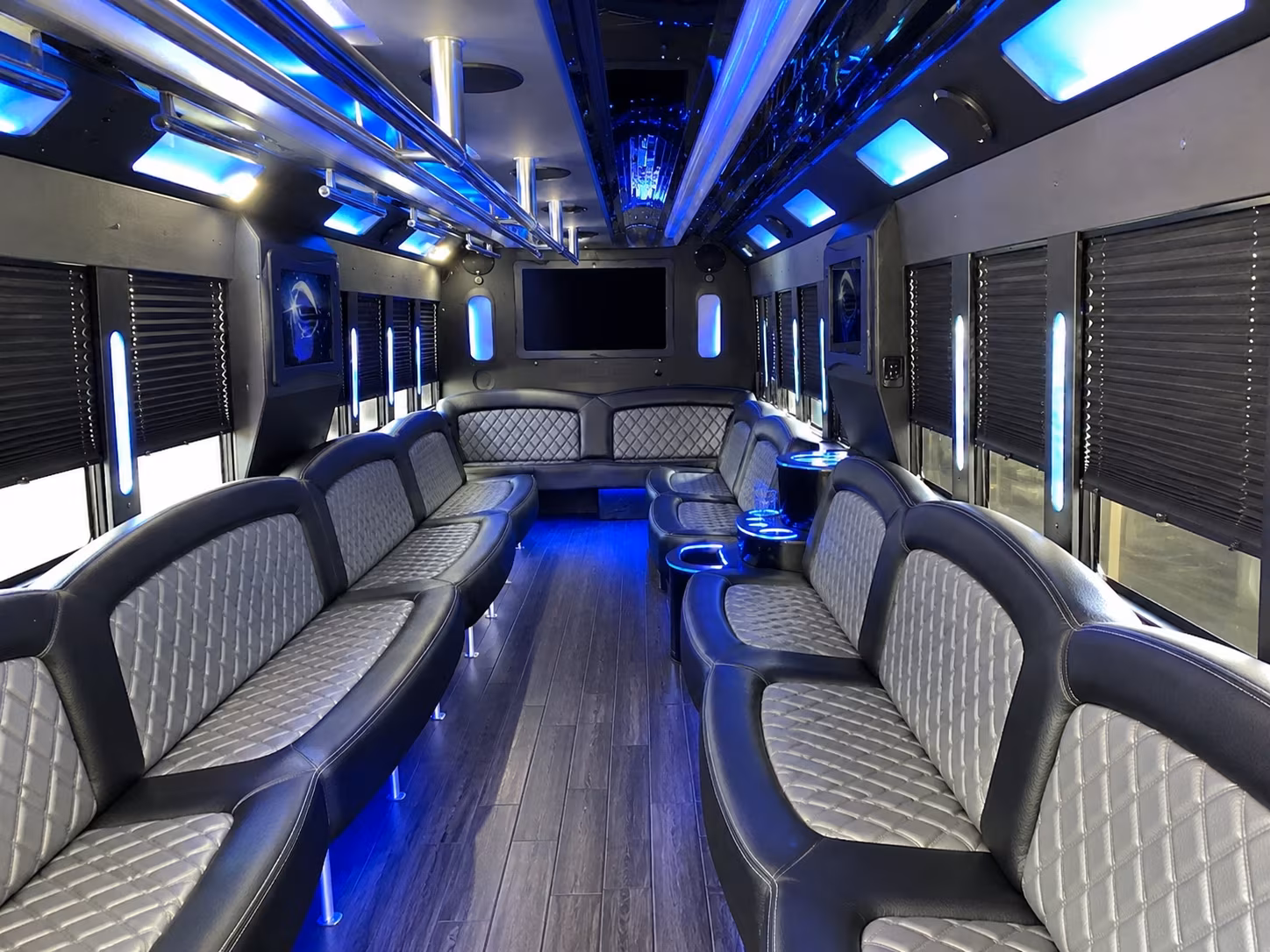Orlando Winery Tour & Pub Crawl Transportation party bus exterior