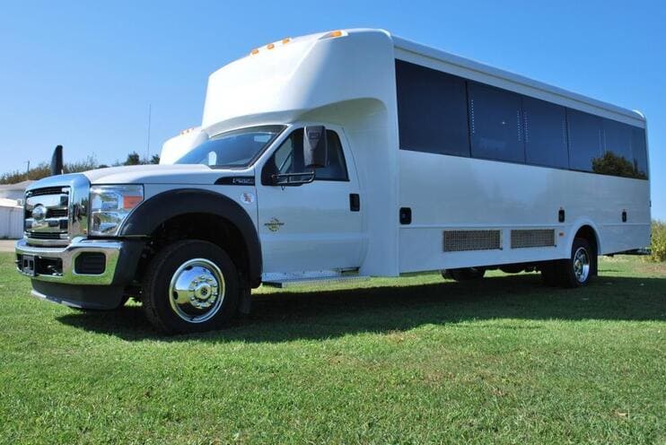 Coconut Creek 15-35 Passenger Minibuses
